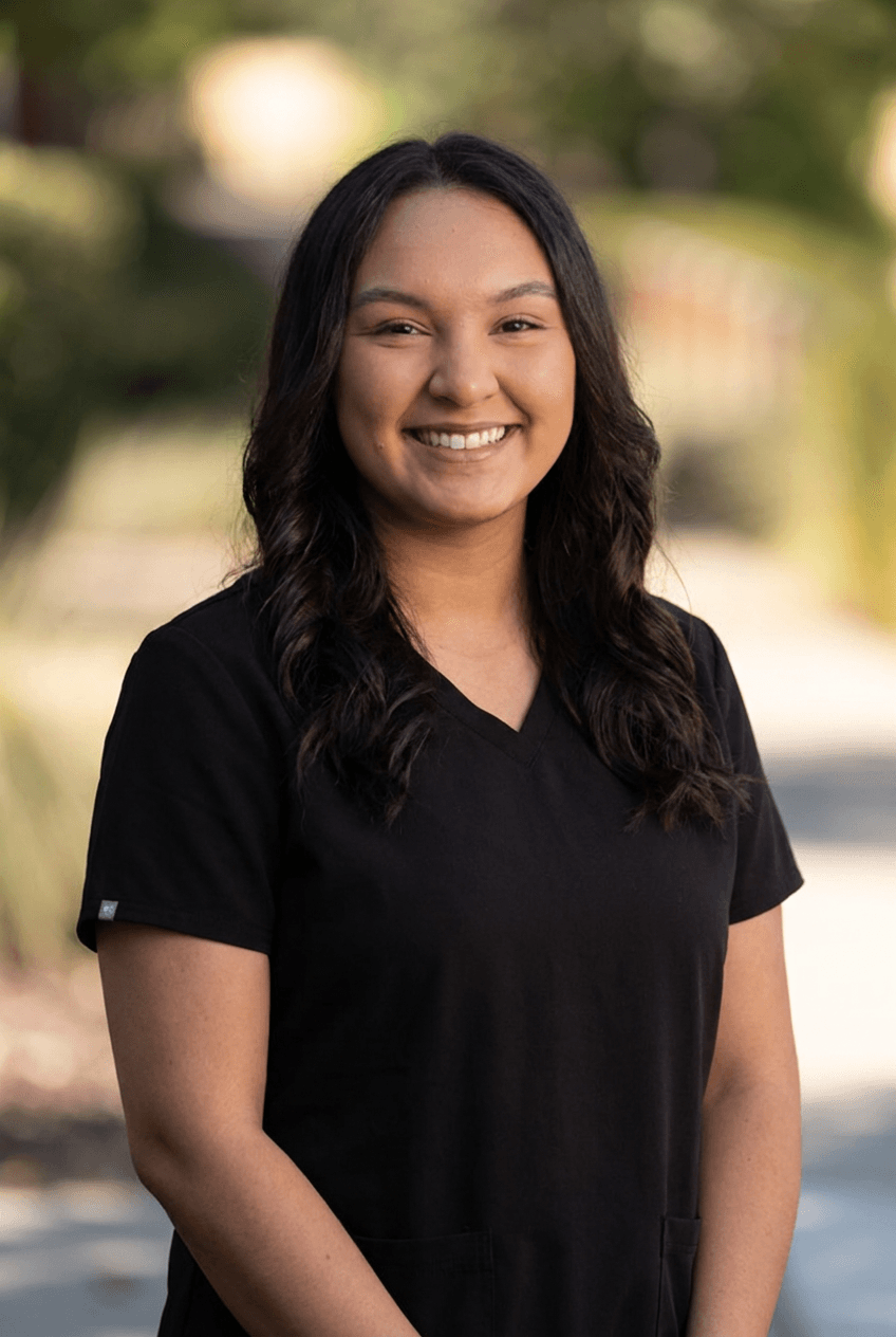 Kenzie, Assistant